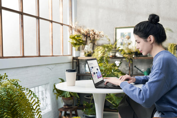 MSI Modern 15H (C13M-275UK) Laptop-(15.6" FHD, 60Hz 45% NTSC IPS-Level, Intel® i5-13420H,Raptor Lake, Iris Xe Graphics, 16GB (3200MHz), 512 SSD,Windows 11home plus)- Classic Black