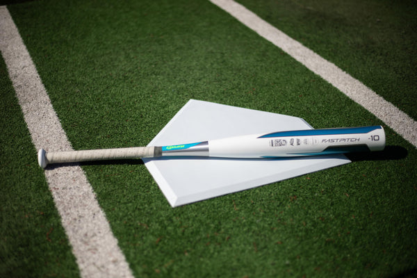 Easton | CYCLONE Fastpitch Softball Bat | -10 | 31"