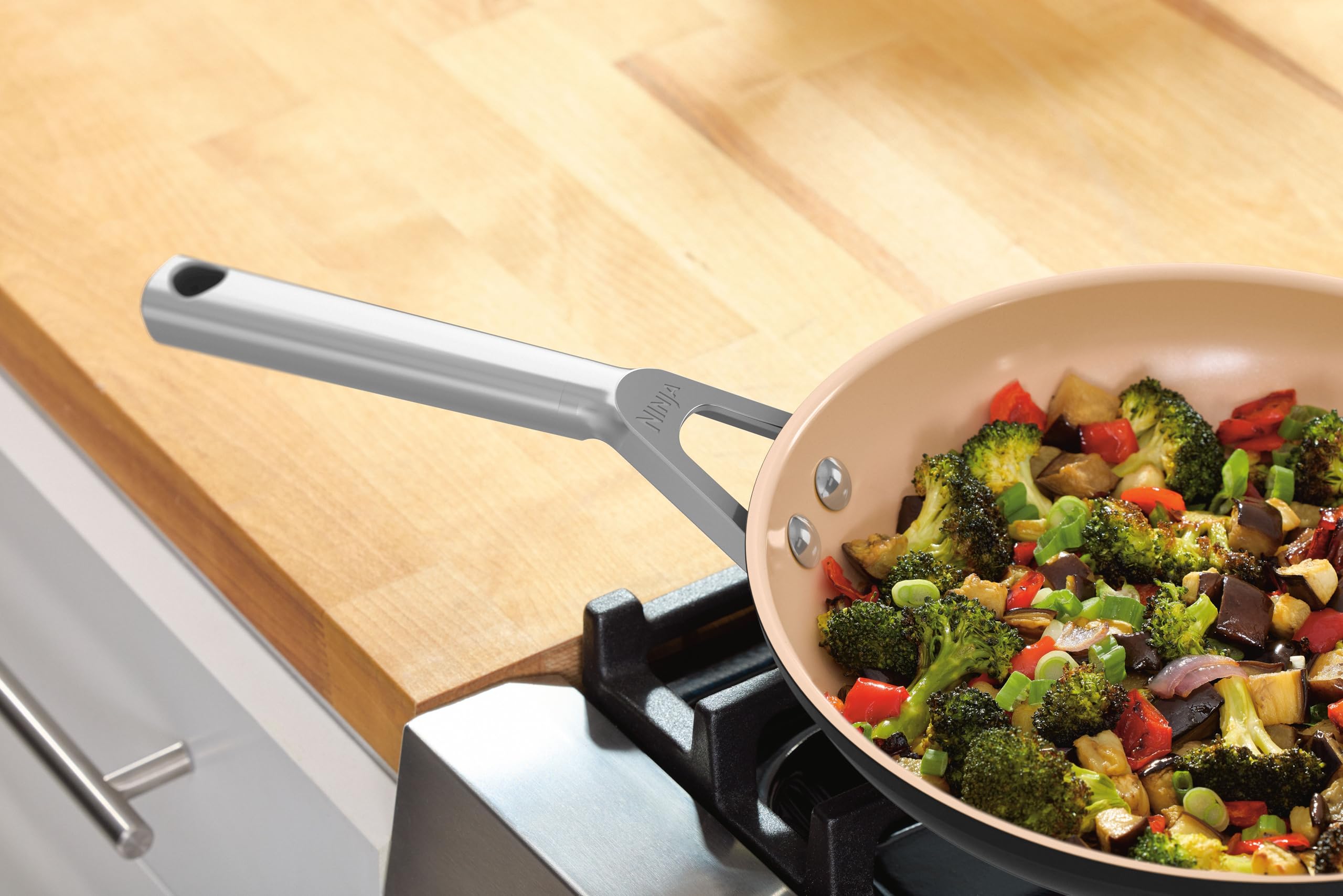 Ninja Extended Life 28cm Ceramic Frying Pan, Non-Stick (No PFAs, PFOAs, Lead or Cadmium), Induction Compatible, Stainless Steel Handle, Oven Safe to 285°C, Grey & Terracotta, CW90028EUUKDB