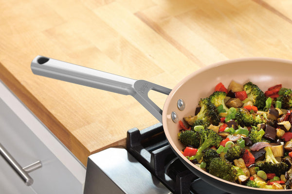 Ninja Extended Life 28cm Ceramic Frying Pan, Non-Stick (No PFAs, PFOAs, Lead or Cadmium), Induction Compatible, Stainless Steel Handle, Oven Safe to 285°C, Grey & Terracotta, CW90028EUUKDB