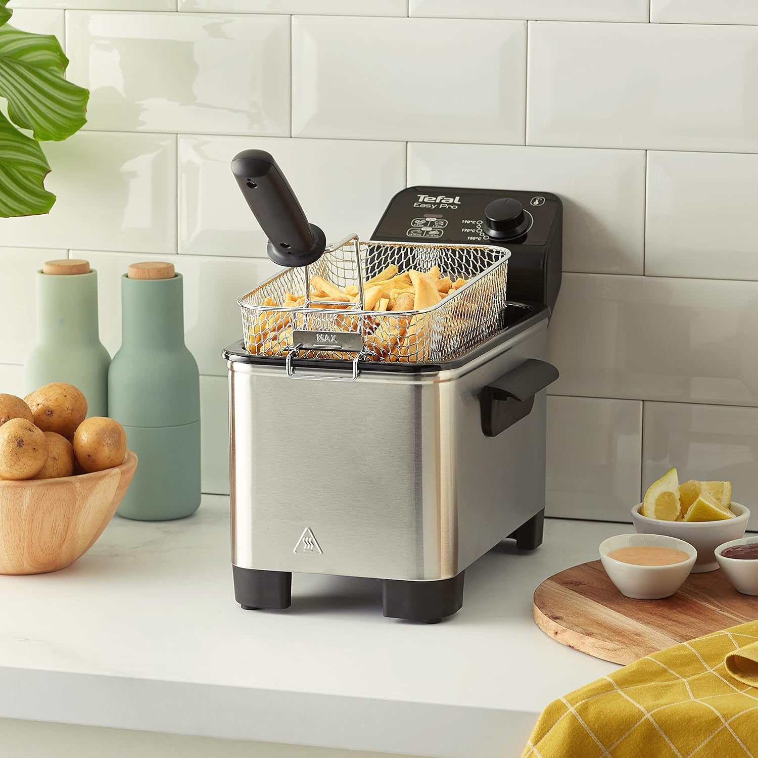 Tefal Deep Fryer Easy Pro, Stainless Steel, 3L capacity, 1.2kg, 4 Portions, 2100W, Semi Pro, Kitchen Fryer, Compact, Chips, Easy Cleaning, FR333040