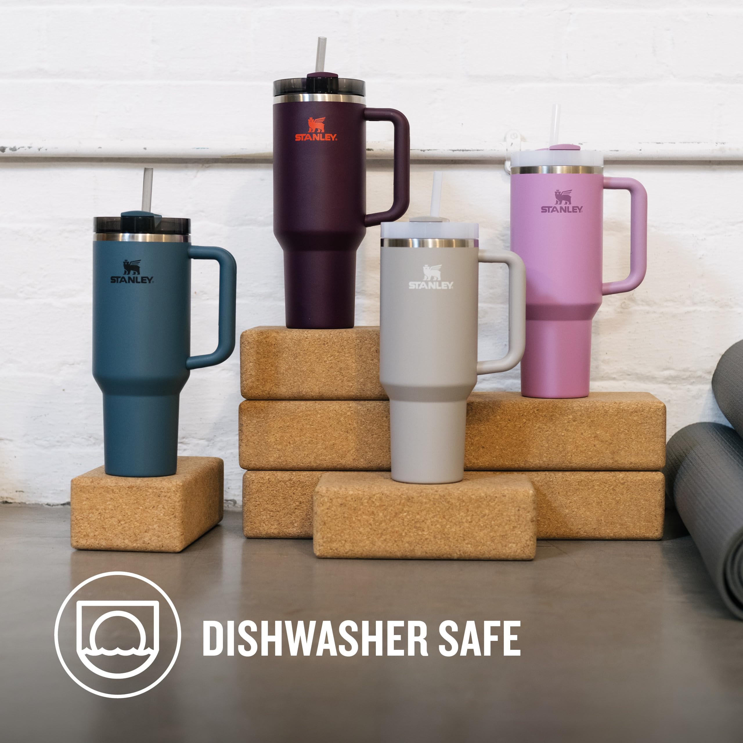 STANLEY Quencher H2.0 Flowstate Tumbler 1.2L - Cold for 11 Hours - Iced for 48 Hours - Metal Water Bottle with Straw, Handle and Lid - Dishwasher Safe - Travel Mug for Cold Drinks