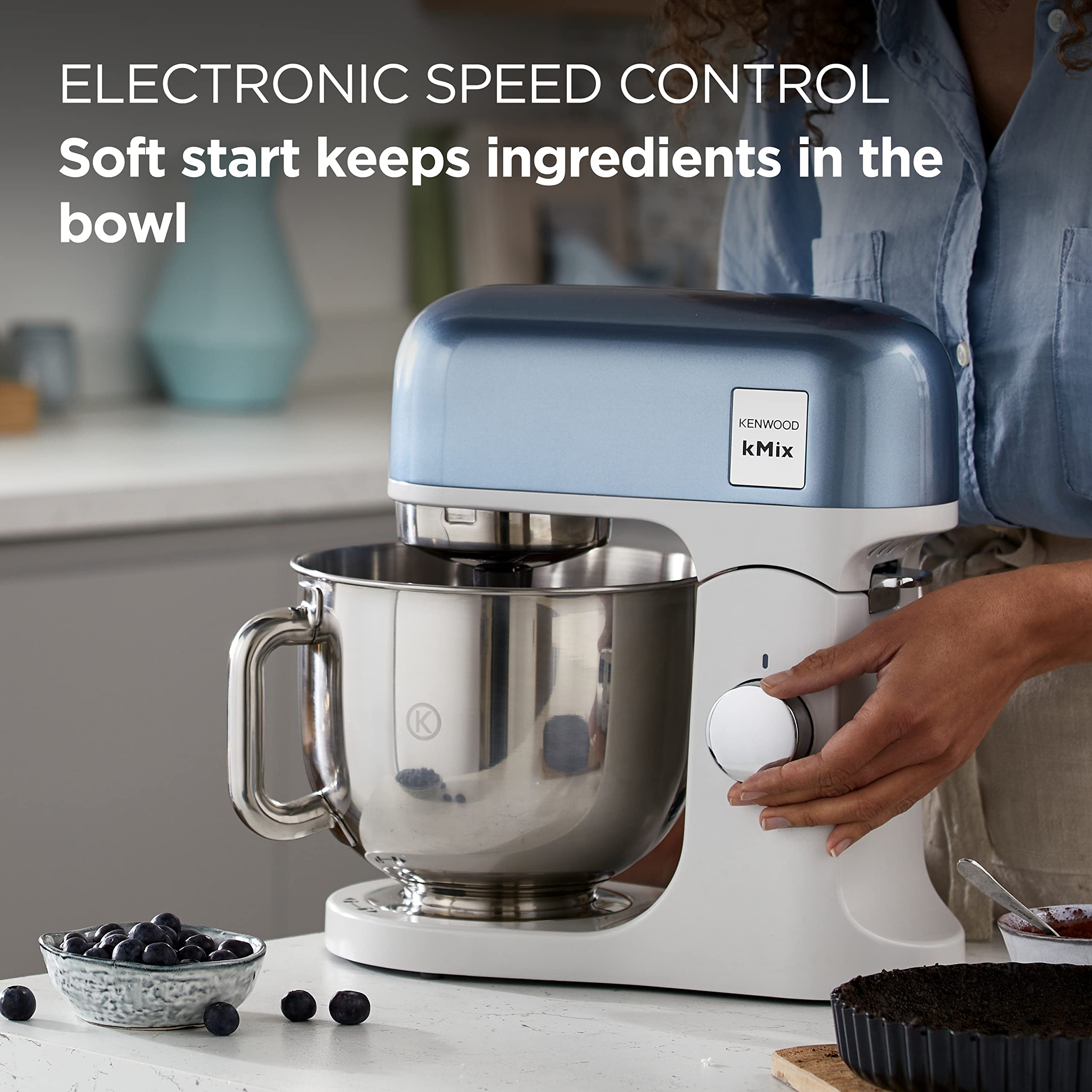 Kenwood kMix Editions KMX760API Kitchen Machine, 5 l Stainless Steel Bowl, Safe-Use Safety System, Metal Casing, 1000 Watts, incl. 3-Piece Patisserie Set and Splash Guard, Apricot Pink