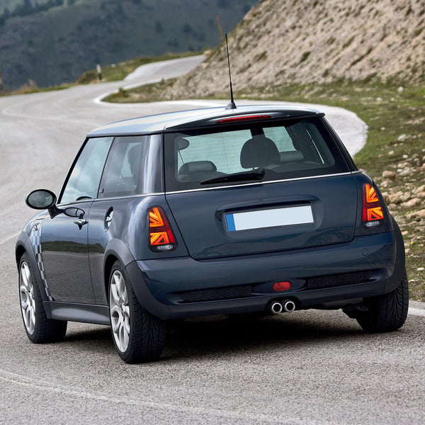 VLAND LED Rear Lights Compatible with Mini Cooper R50 R52 R53 2001-2006 1st Gen Hatch/Convertible, Union Jack Tail Lights w/Startup Dynamic Display & Sequential Indicator, 1 Set (Red)