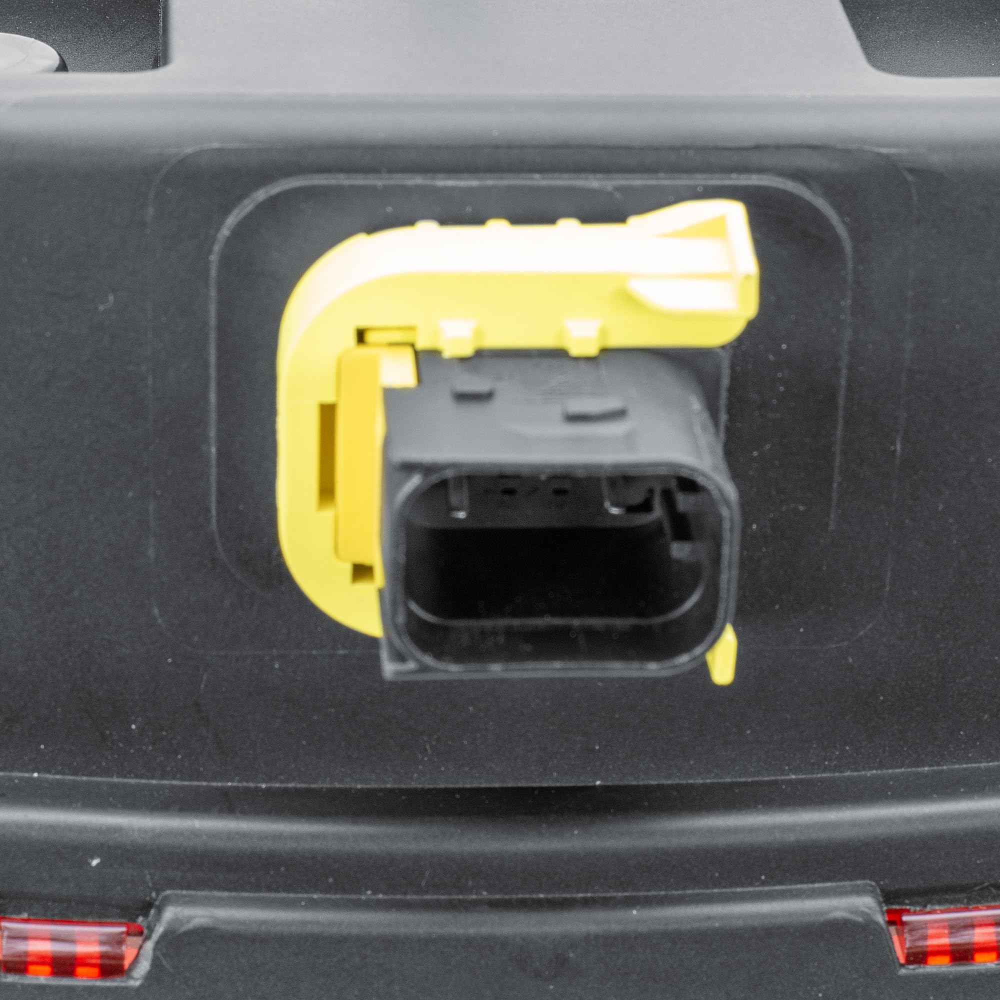 Driver Right Side Full LED Tail Light Rear Lamp 24V with Reverse Buzzer Alarm for DAF Truck XF CF LF XG XD