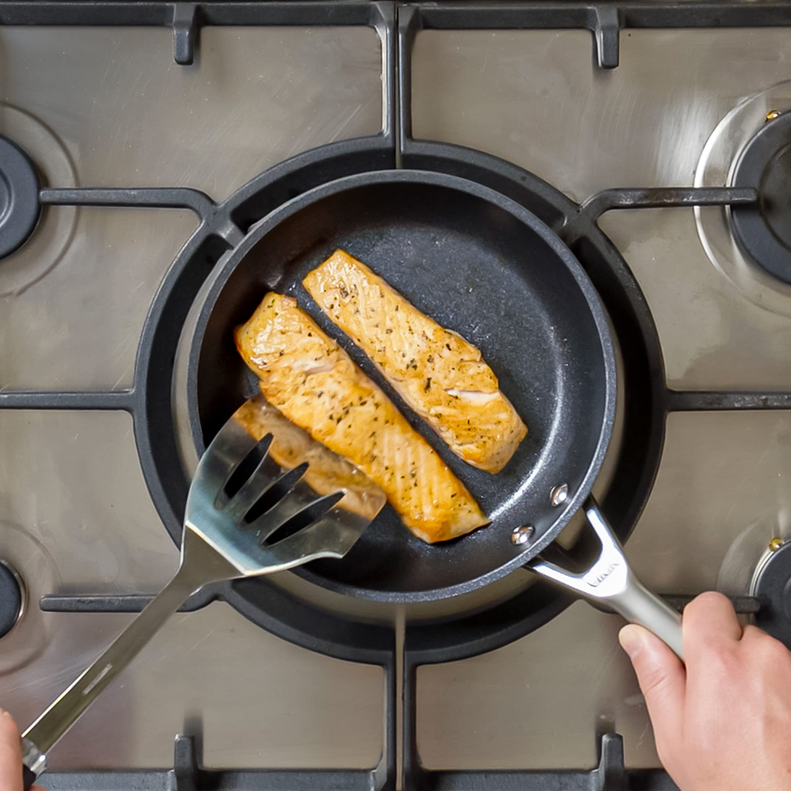 Ninja ZEROSTICK Premium 5-Piece Pan Set, Long Lasting Non-Stick, 3x Saucepans with Glass Lids, 1x Milk Pan, 1x Frying Pan, Hard Anodised Aluminium, Induction Compatible, Grey C35000UK