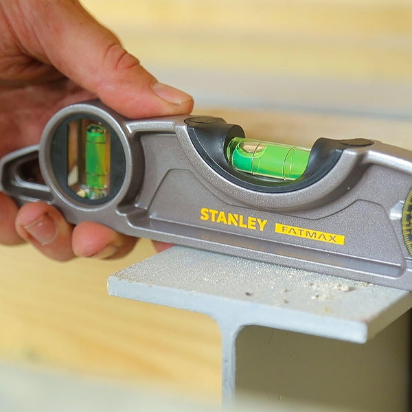 STANLEY Torpedo Level Heavy Duty Aluminium Body and Magnetic Base Including 3 Reversible Vials 0-43-609, Grey/White, 25cm