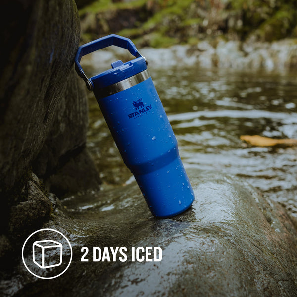 Stanley Flip Straw Tumbler 1.0 Water Bottle With Straw 0.89L - Keeps Cold For 12+ Hours - Easy To Carry - Dishwasher Safe - Stainless Steel Thermal Flask - BPA-Free Travel Mug - Navy