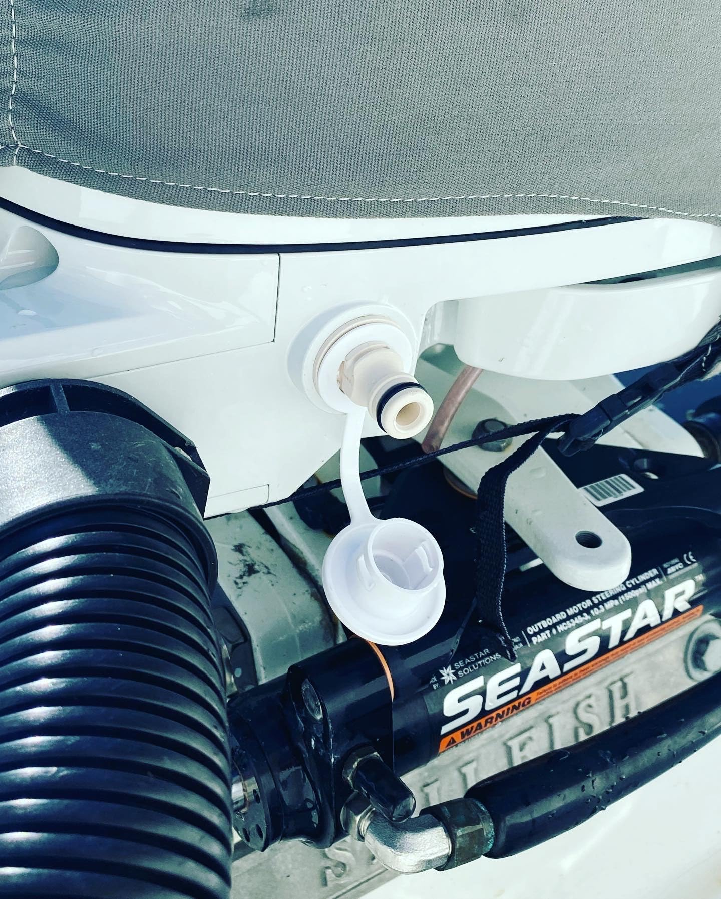 Flush-M Outboard Quick Connect Flush Kit for Suzuki with Cowling Gasket Seal & Red Hose - Compatible with All Suzuki Engines from 25HP - 350HP - UV