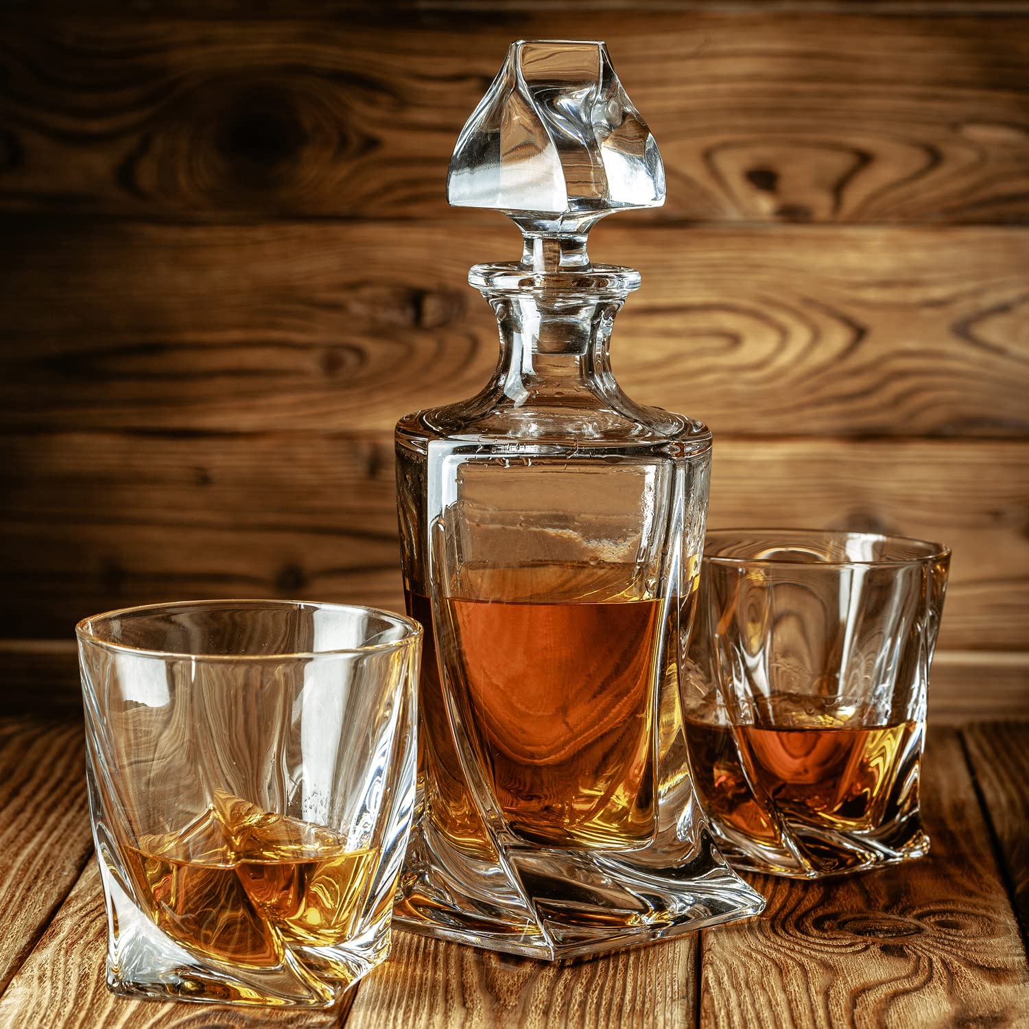 FLOW Barware Deluxe Whiskey Decanter and Glass Set | Twist Design Decanter Set & 2 Whiskey Glasses with 6 Granite Whiskey Stones | Whisky Decanter