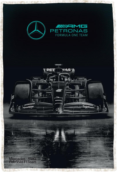 Mercedes AMG Petronas Official Fleece Blanket | Super Soft Warm Throw with Sherpa Reverse, Formula One Design | Perfect For Home, Bedroom, Sleepovers & Camping | Size 120 x 150cm