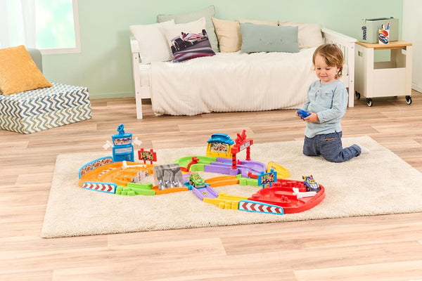 VTech Toot-Toot Drivers Super Circuit RC Raceway, Toy Car Playset with 2 Vehicles Included, 3 Exciting Crash Zones, Songs & Fun Phrases, Interactive Toddler Toy 12 Months, 2, 3, 4 +, English Version