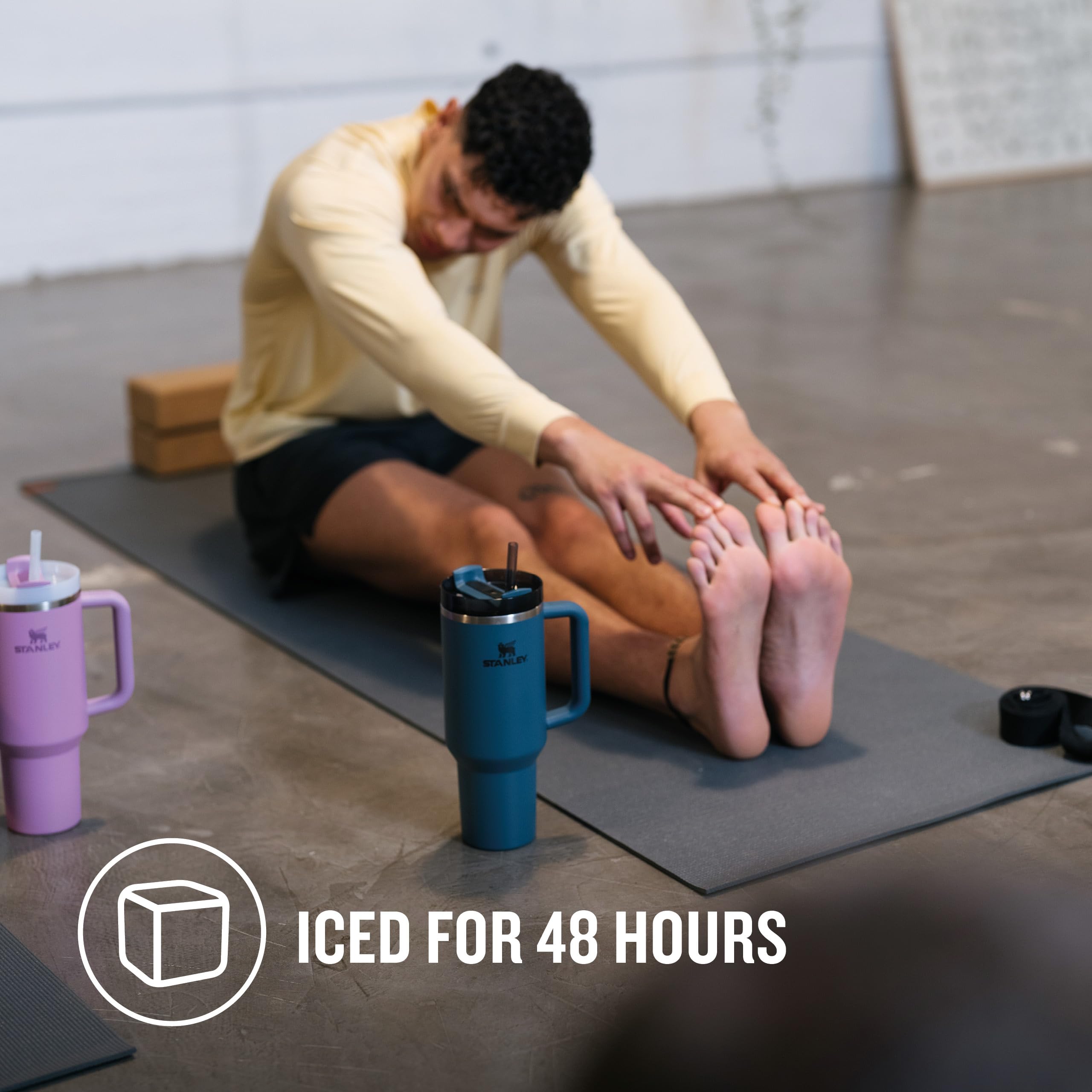 STANLEY Quencher H2.0 Flowstate Tumbler 1.2L - Cold for 11 Hours - Iced for 48 Hours - Metal Water Bottle with Straw, Handle and Lid - Dishwasher Safe - Travel Mug for Cold Drinks