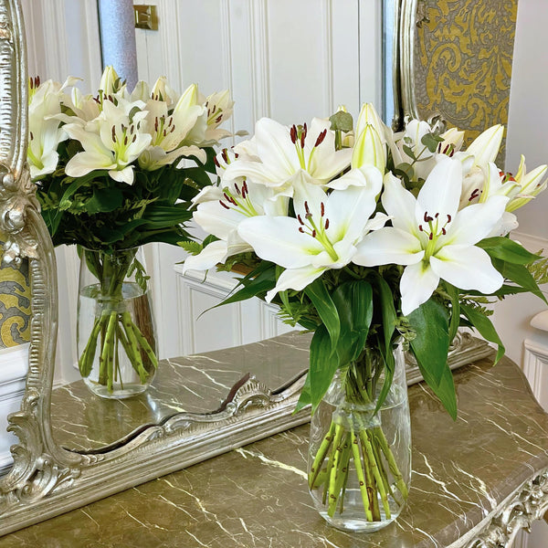 Homeland Florists White Scented Oriental Lily Fresh Flower Bouquet, Luxury Large Gift Wrapped Lilies with Handwritten Gift Card for Birthday or