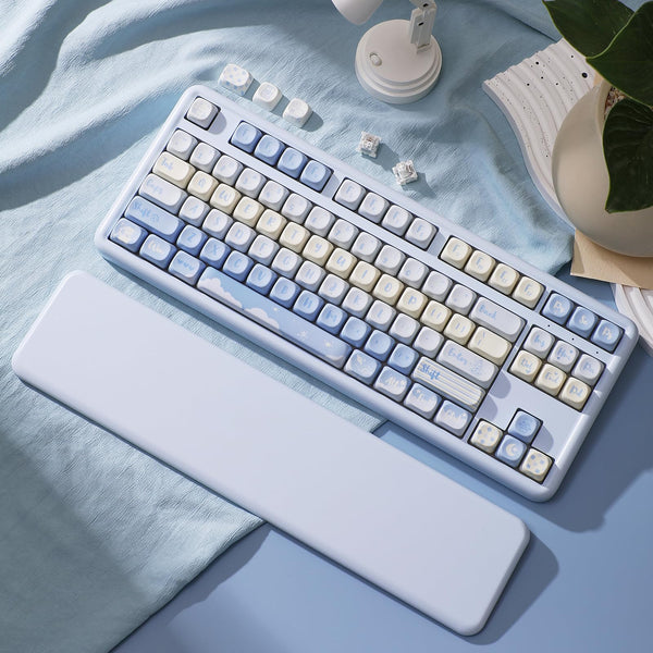 YUNZII B87 Wireless Mechanical Keyboard,QMK/VIA Software Custom Gaming,Gasket RGB Keyboard with Cute MOA Keycaps,Wrist Rest,BT5.0/2.4G/USB-C NKRO for Win/Mac (butter, milk v2 linear)