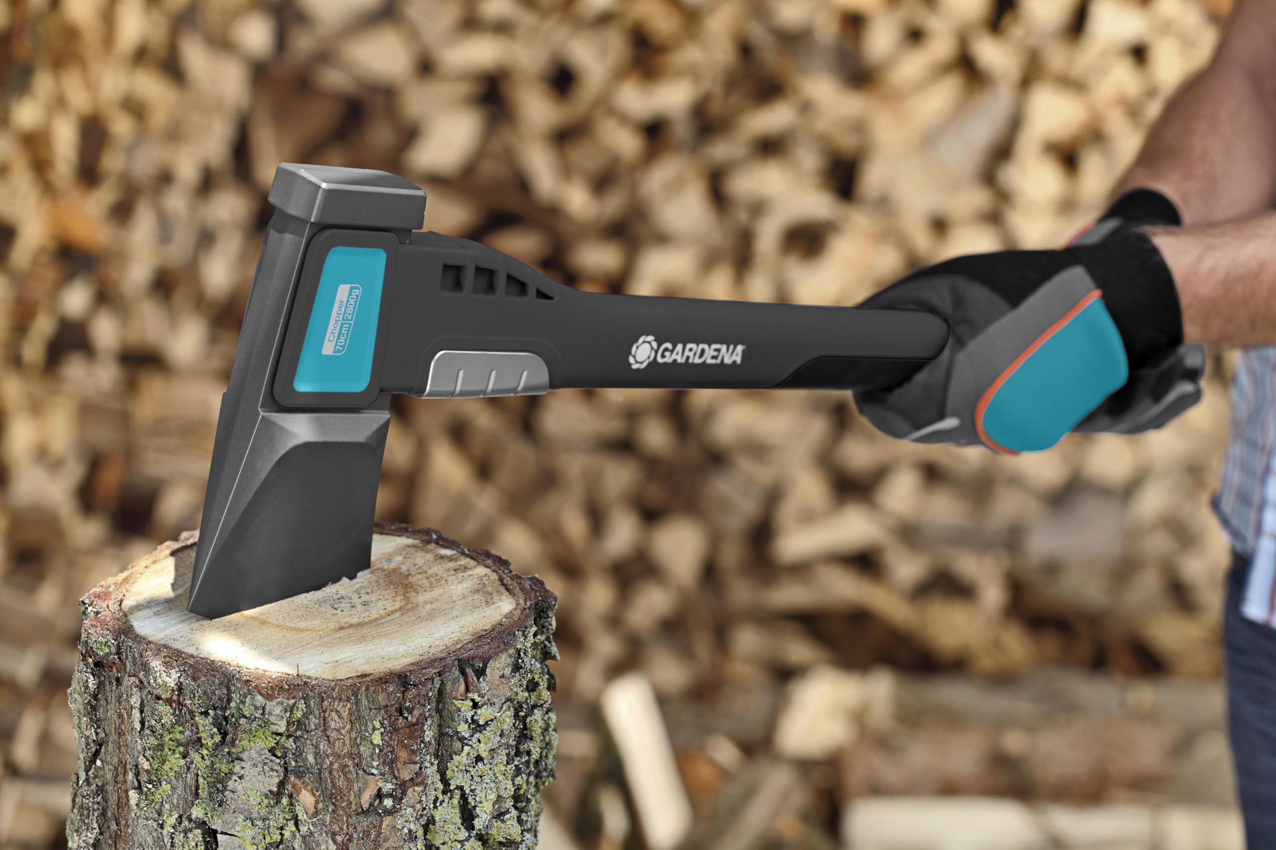 Gardena Splitting Axe 2800 S, Versatile Axe for Various Wood Work, Non-stick Coating, Stainless Steel Impact Protection, Hammer Function, 70 cm