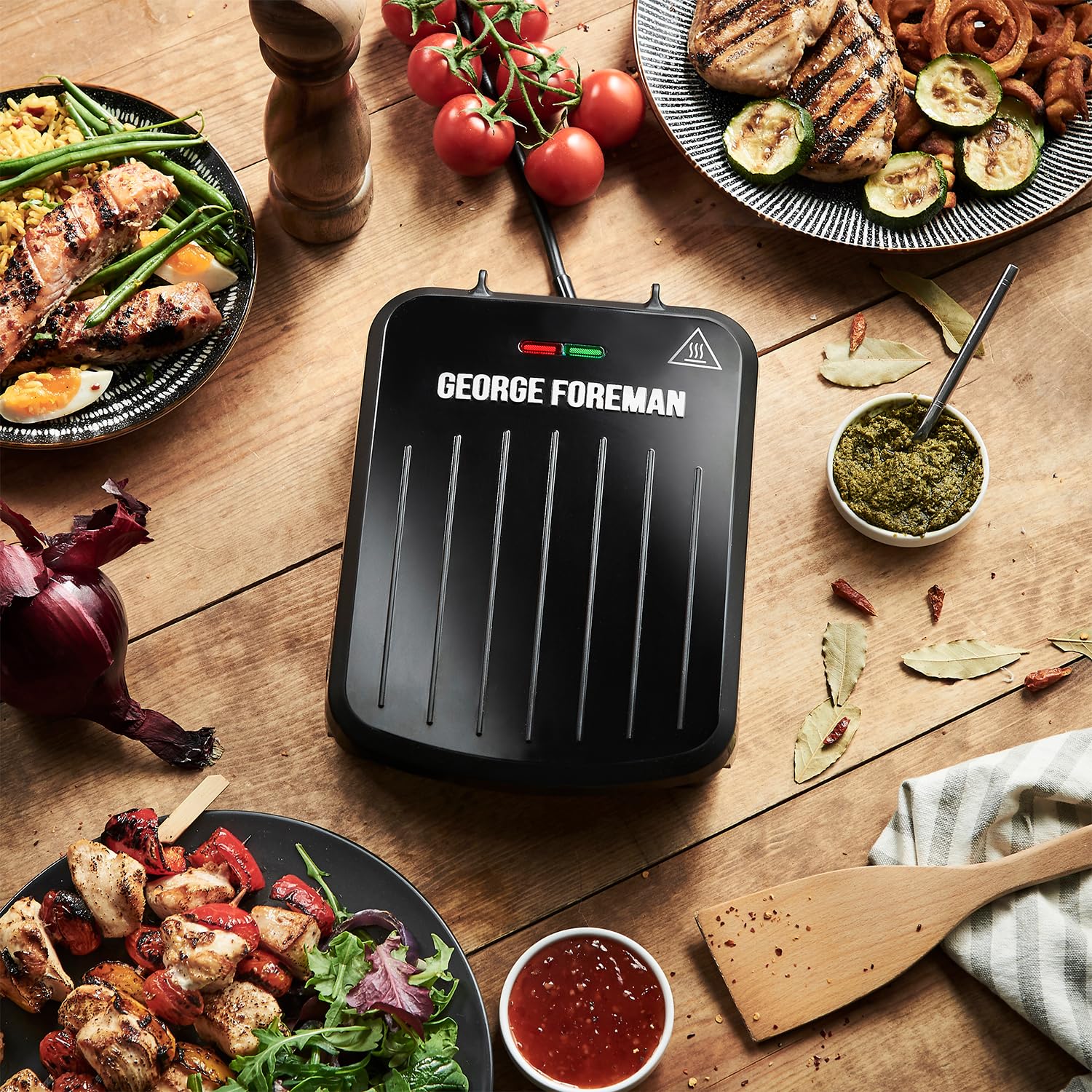 George Foreman Medium Electric Fit Grill [Non stick, Healthy, Griddle, Toastie, Hot plate, Panini, BBQ, Energy saving, Vertical storage, Easy clean, Drip tray, Ready to cook light] Black, 1630W 25810