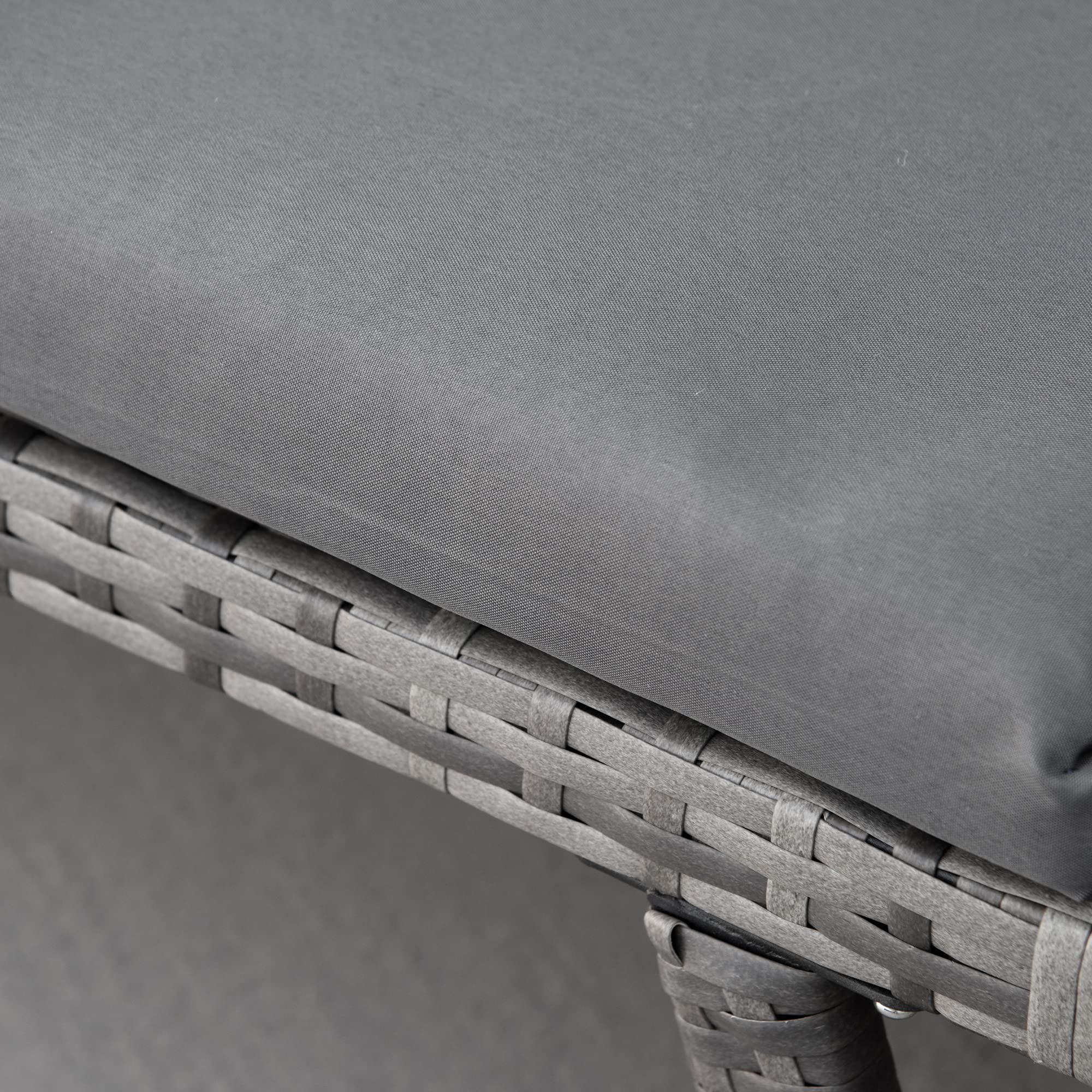 Outsunny Rattan Garden Sofa Bed with Adjustable Armrests, 2-in-1 Convertible Couch Garden Daybed Lounger, Outdoor Folding Chaise Lounge Loveseat with Cushions for Porch, Patio, Brown