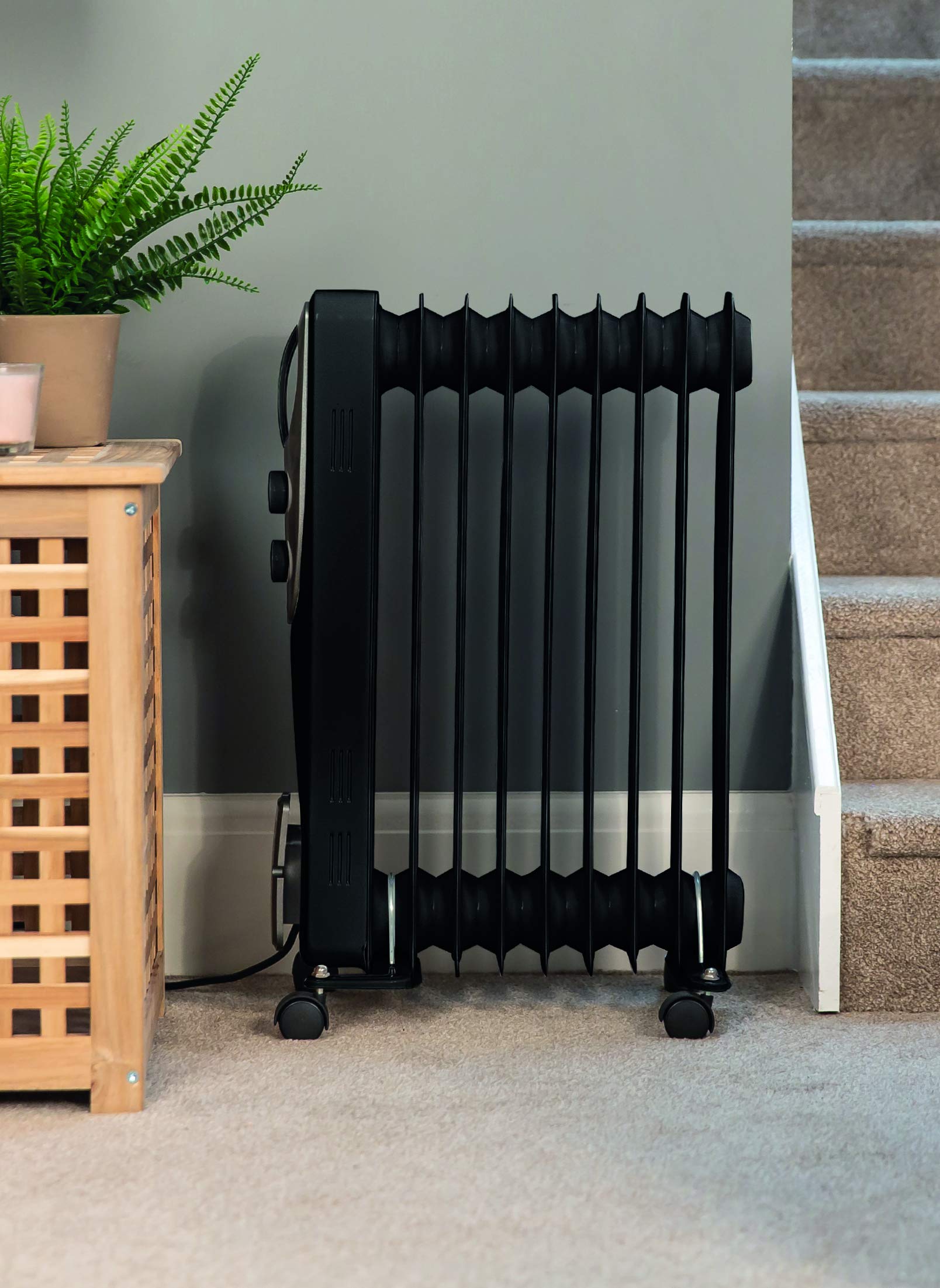 Russell Hobbs 1500W/1.5KW Oil Filled Radiator, 7 Fin Portable Electric Heater - White, Adjustable Thermostat with 3 Heat Settings, Safety Cut-off, 15 m sq Room Size, RHOFR5001, 2 Year Guarantee