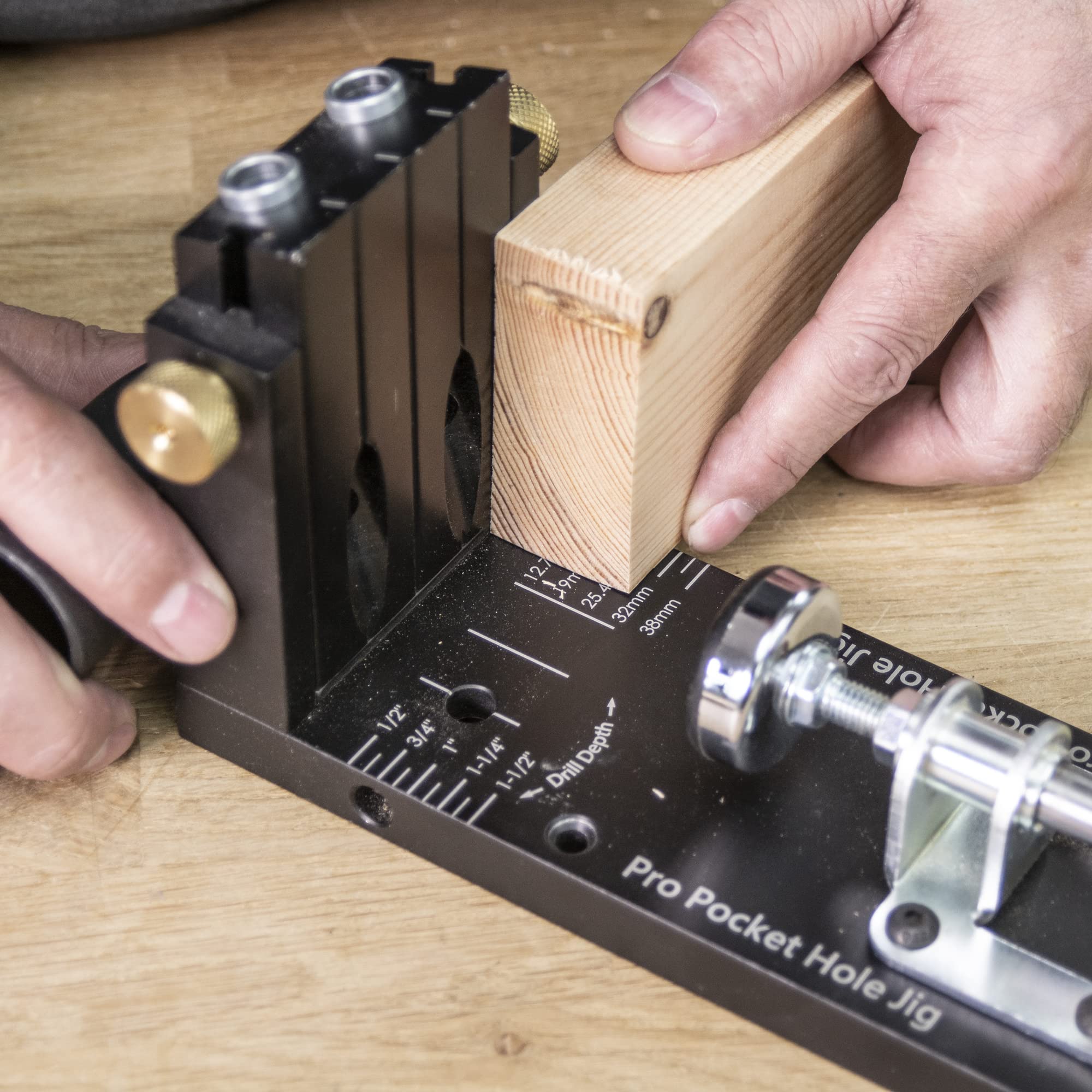 Trend Pocket Hole Jig Pro Kit with Pocket Hole Jig, Support Rods & End Stops, Face Clamp, HSS Drill Bit & Depth Collar, Square Drive Bits, 100 Screws & Storage Case, PH/JIG/AK , 12.7-38mm