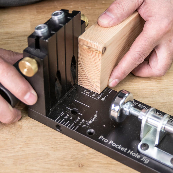 Trend Pocket Hole Jig Pro Kit with Pocket Hole Jig, Support Rods & End Stops, Face Clamp, HSS Drill Bit & Depth Collar, Square Drive Bits, 100 Screws & Storage Case, PH/JIG/AK , 12.7-38mm