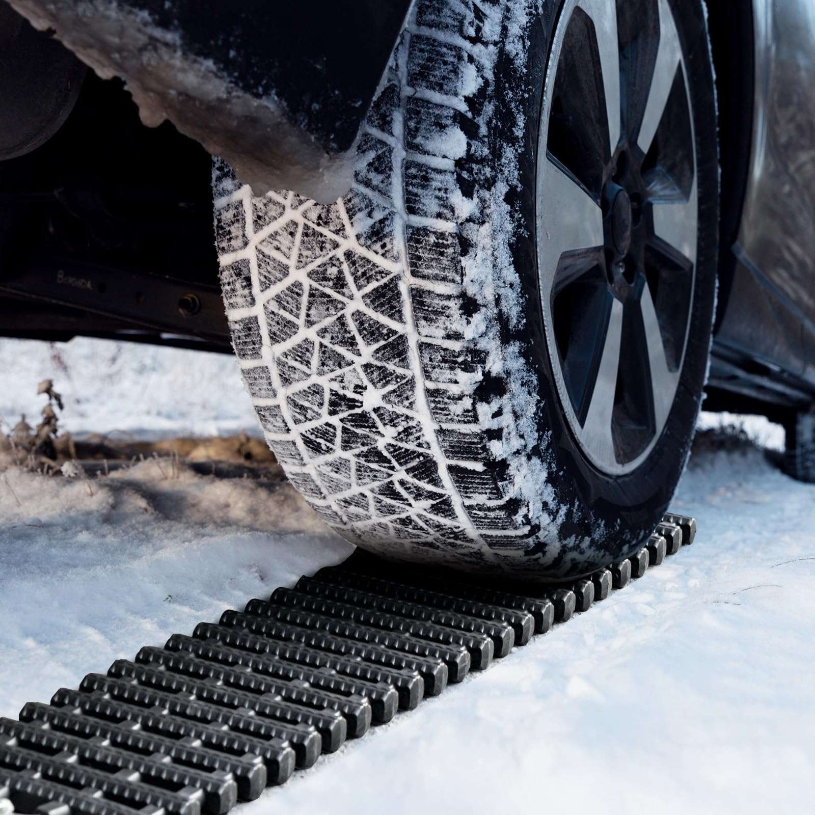 COSTWAY 2 Pack Tire Traction Mats, Folding Non-Slip TPR Recovery Track for Sand/Mud/Snow Off-road, Tire Ladder Pad Emergency Devices for Cars, Trucks, Van (100 x 21 x 3cm)