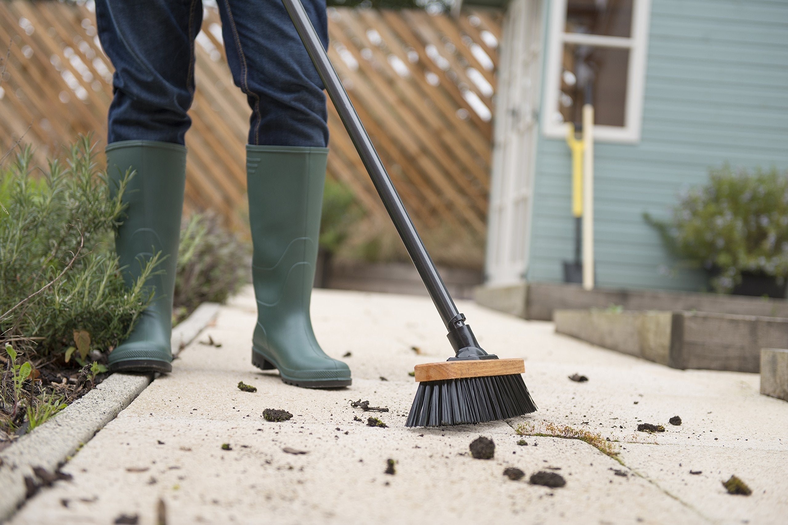 Addis 513881 Essentials Wooden Outdoor Complete Broom with Metal Handle, Natural/ Black, 27.5 cm
