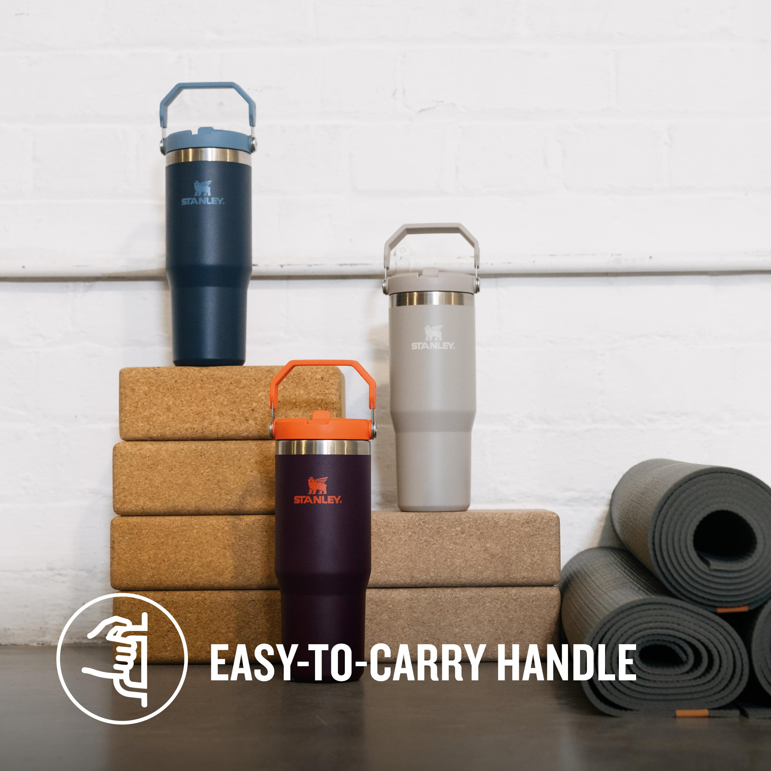 Stanley Flip Straw Tumbler 1.0 Water Bottle With Straw 0.89L - Keeps Cold For 12+ Hours - Easy To Carry - Dishwasher Safe - Stainless Steel Thermal Flask - BPA-Free Travel Mug - Navy