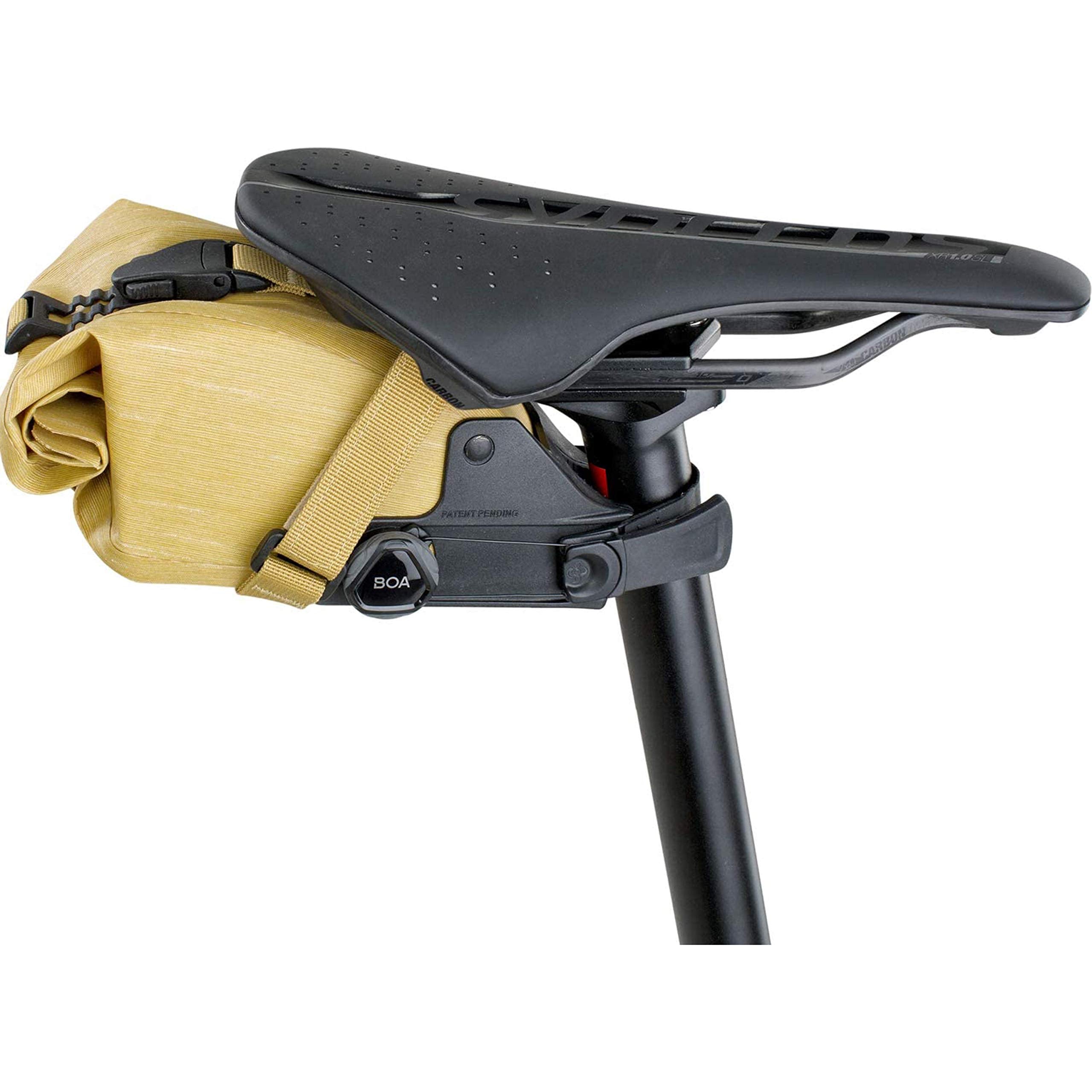 EVOC SEAT PACK BOA saddle bag, bike bag for extra storage space (size: L, 3L storage space, BOA FIT SYSTEM, easy to attach, waterproof, adjustable