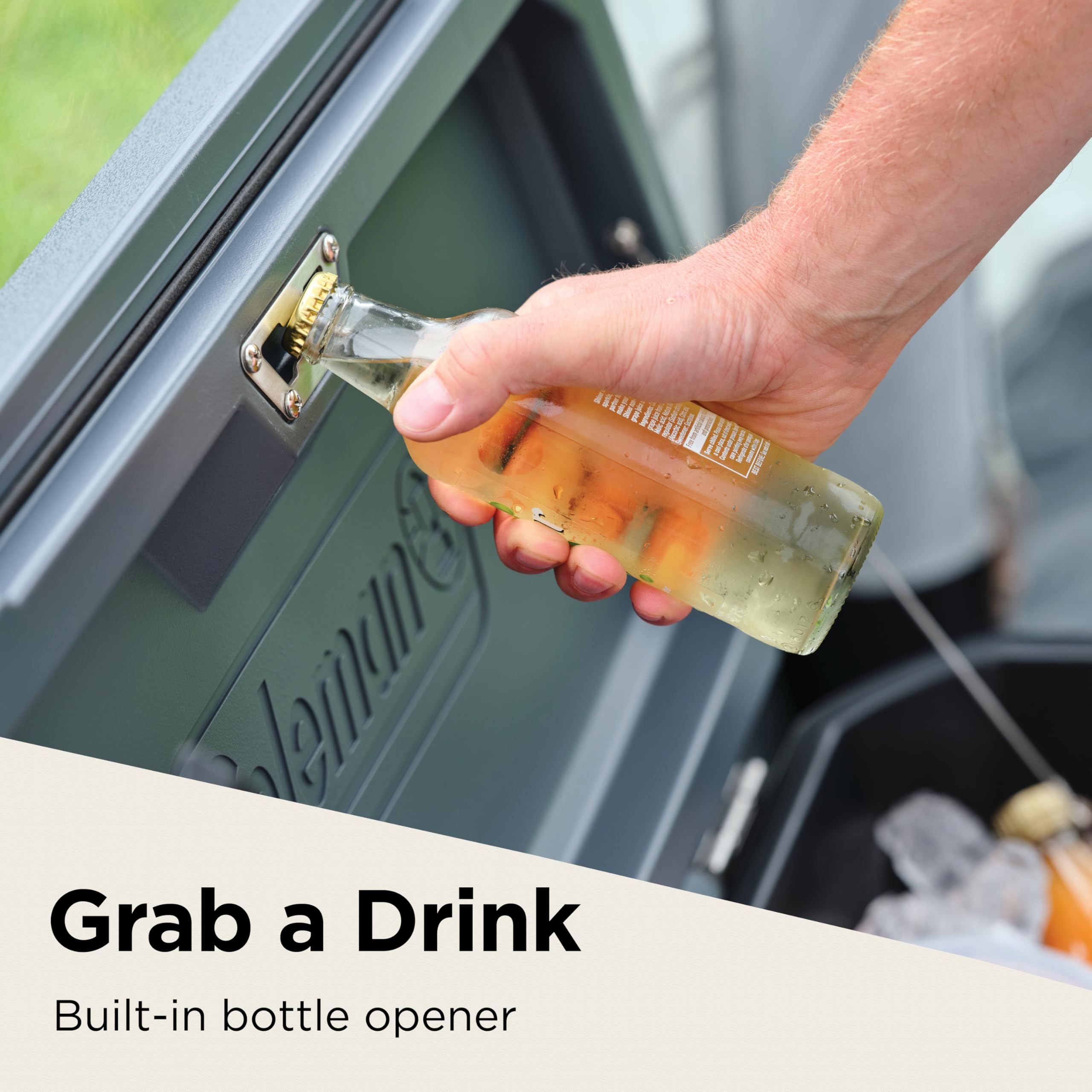 Coleman Convoy Heavy-Duty Insulated Hard Cooler with handles| large capacity| Keeps Ice for up to 5 Days| Full foam insulation| Large Durable Portable Cool Ice Box for Rugged Outdoor Use & Jobsites