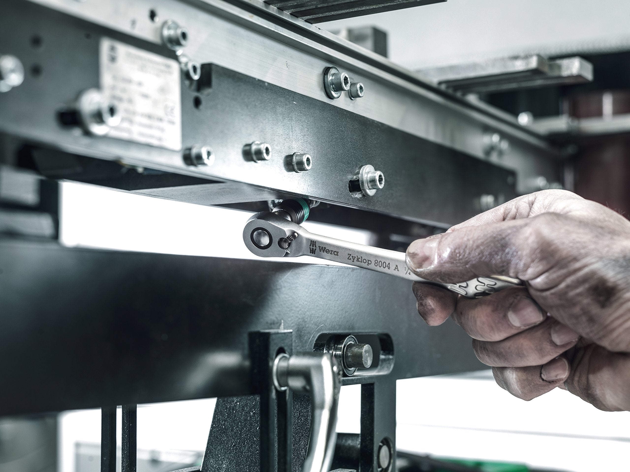 Wera 05004051001 8100 SB 11 Zyklop Metal Ratchet Set with switch lever, 3/8" drive, imperial, 29 pieces, Silver