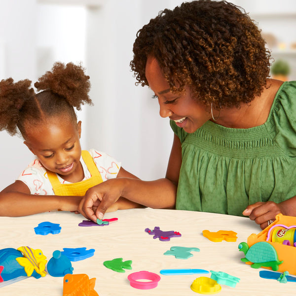 Play-Doh Blooming Flowers Playset, Creative Crafts for Toddlers, Arts and Crafts