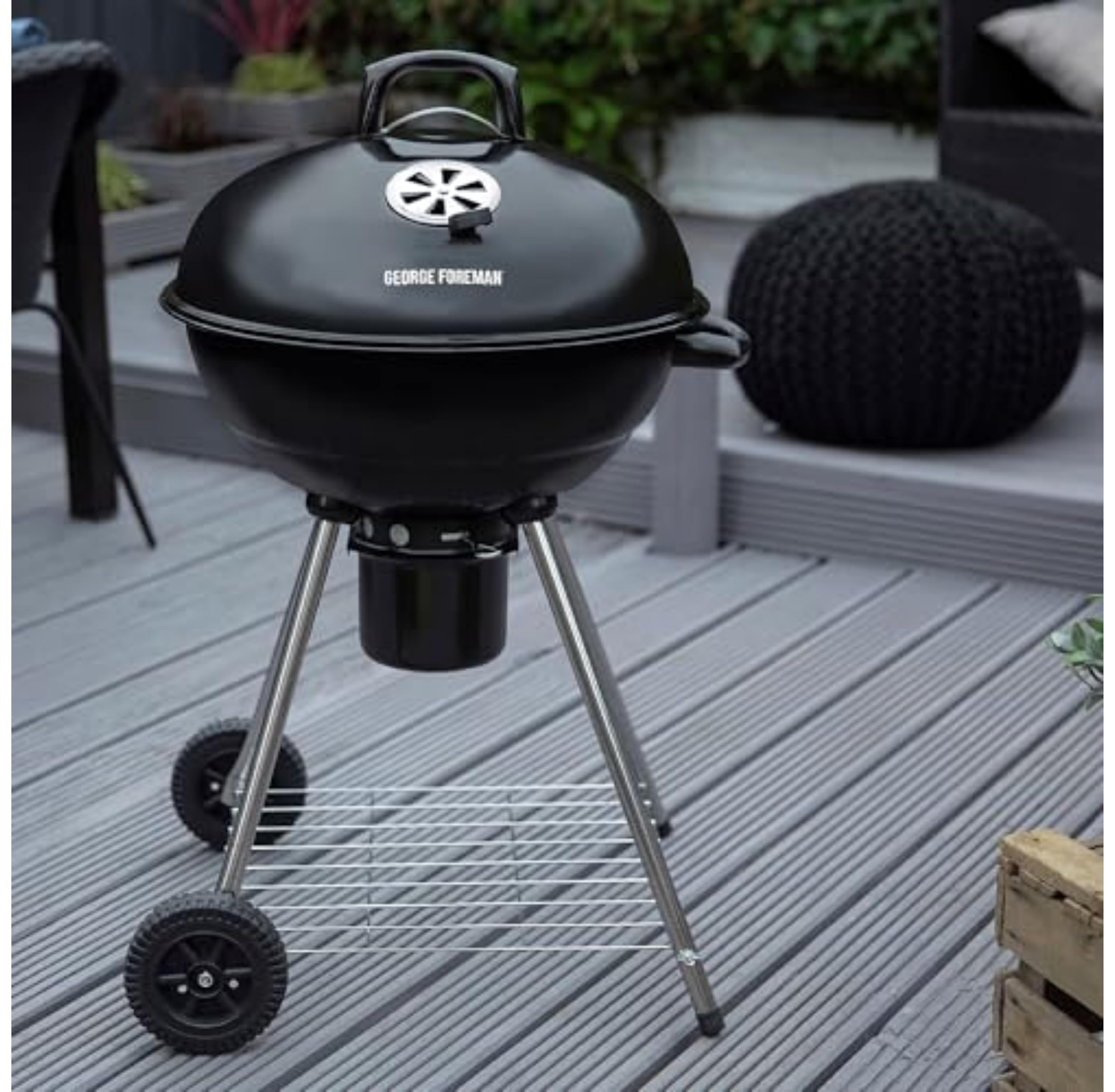 George Foreman Portable Charcoal BBQ Round Kettle 47.5 cm, Adjustable Vent, Integrated Thermometer, Charcoal Barbecue, Stand & 2 Wheels with Chrome Grill, GFKTBBQ, 60x51x90