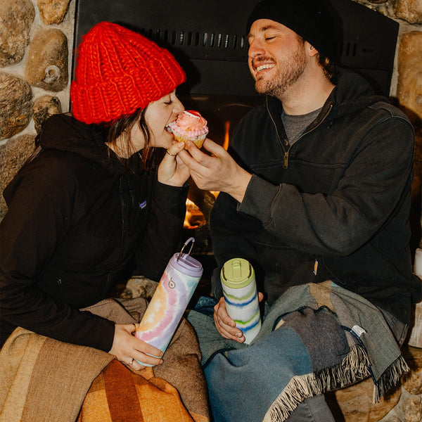 Insulated Water Bottle 700ml(24oz) with Straw, Lid, and Handle - Stainless Steel Sports Travel Gym Bottle for Men and Women (Skiing)