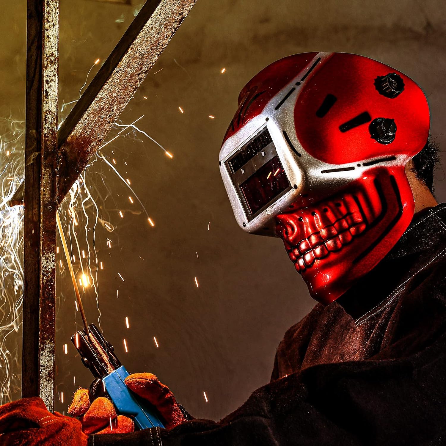 DEKO Welding Helmet Auto Darkening: True Color Solar Powered Auto Darkening Welding Helmets Welder Mask Hood (Skull Design)