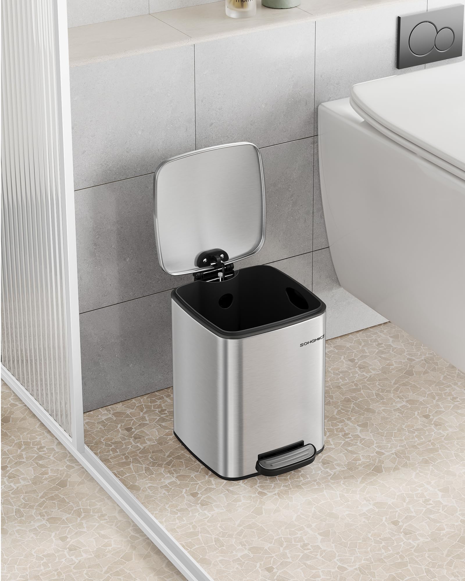 SONGMICS Kitchen Bin, 8-Gallon (30 L) Trash Bin, Steel Pedal Bin, with Inner Bucket, Soft Close and Stays Open, Metallic Silver LTB593E01