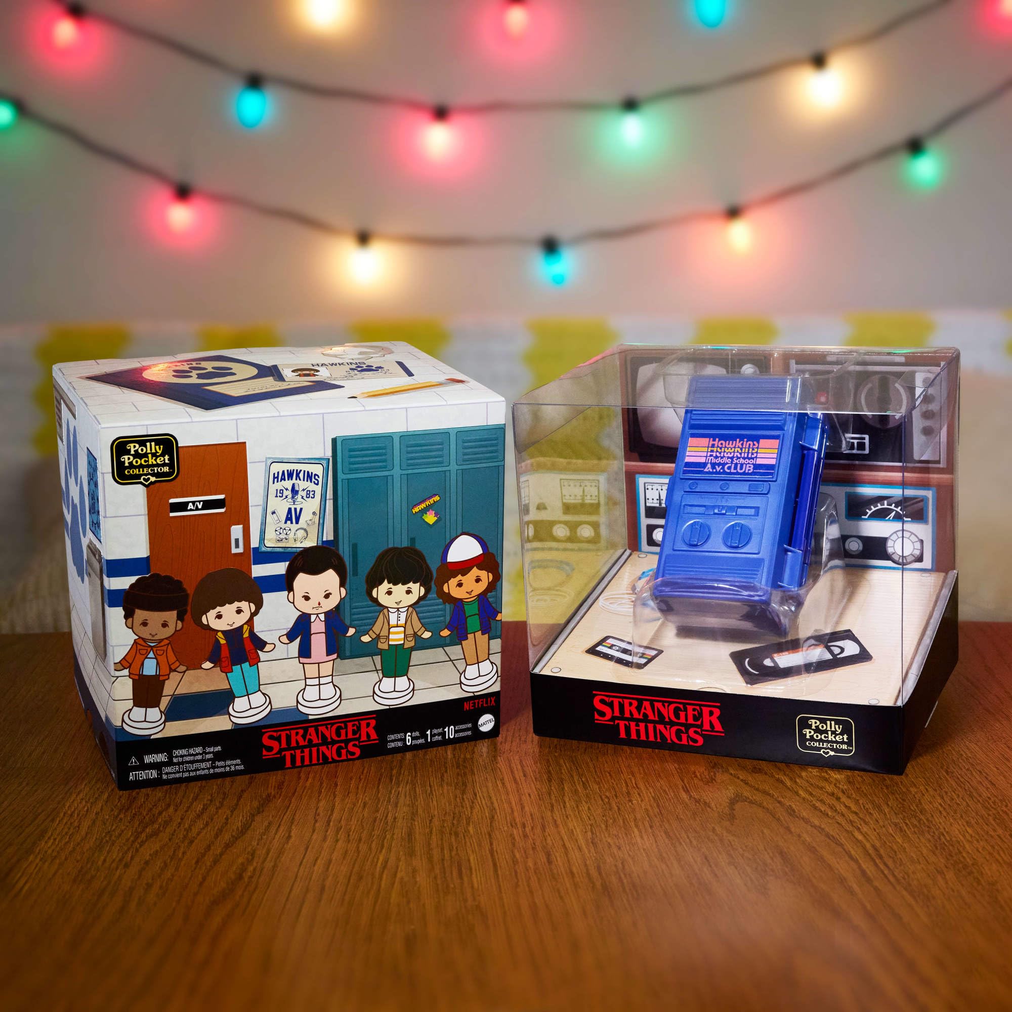 Polly Pocket Collector Playset, Stranger Things Compact with 6 Special Edition Character Dolls and 10 Accessories, HWP22