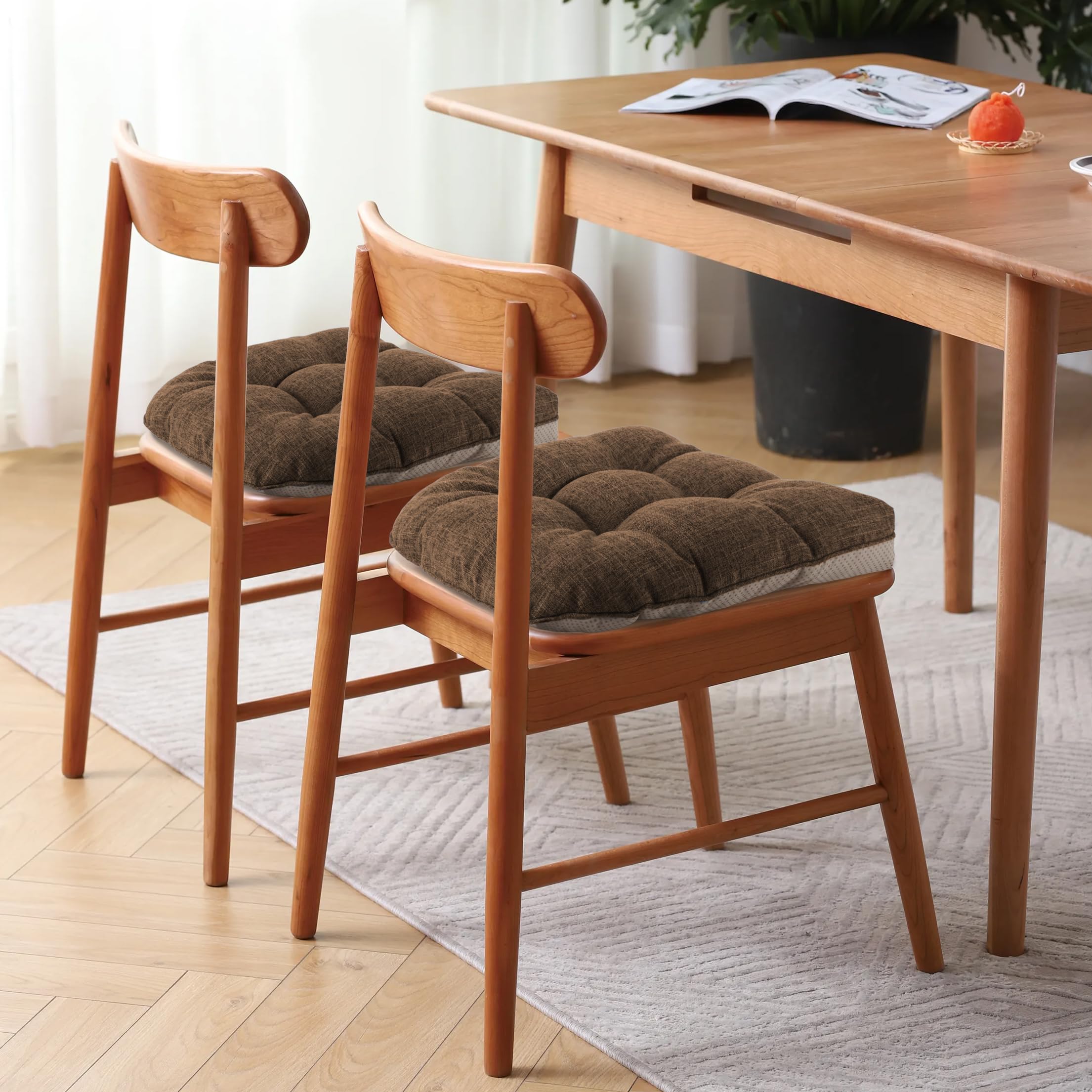 FlyGulls Non Slip Chair Cushions for Dining Chairs Set of 4 Kitchen Chair Cushions 18"x18"x3" Turfted Chair Pads Comfortable and Soft Seat Cushion