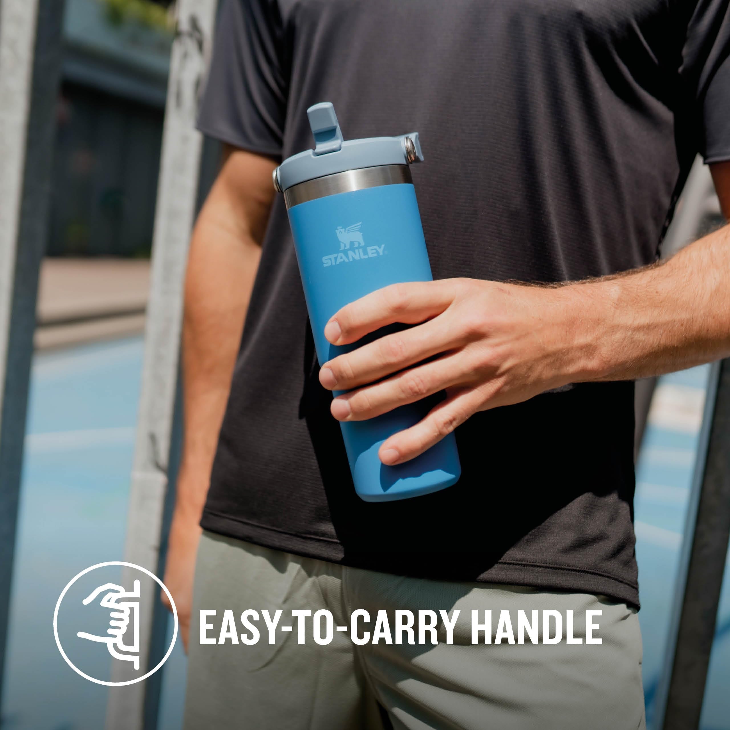 Stanley Flip Straw Tumbler 1.0 Water Bottle With Straw 0.89L - Keeps Cold For 12+ Hours - Easy To Carry - Dishwasher Safe - Stainless Steel Thermal Flask - BPA-Free Travel Mug - Navy