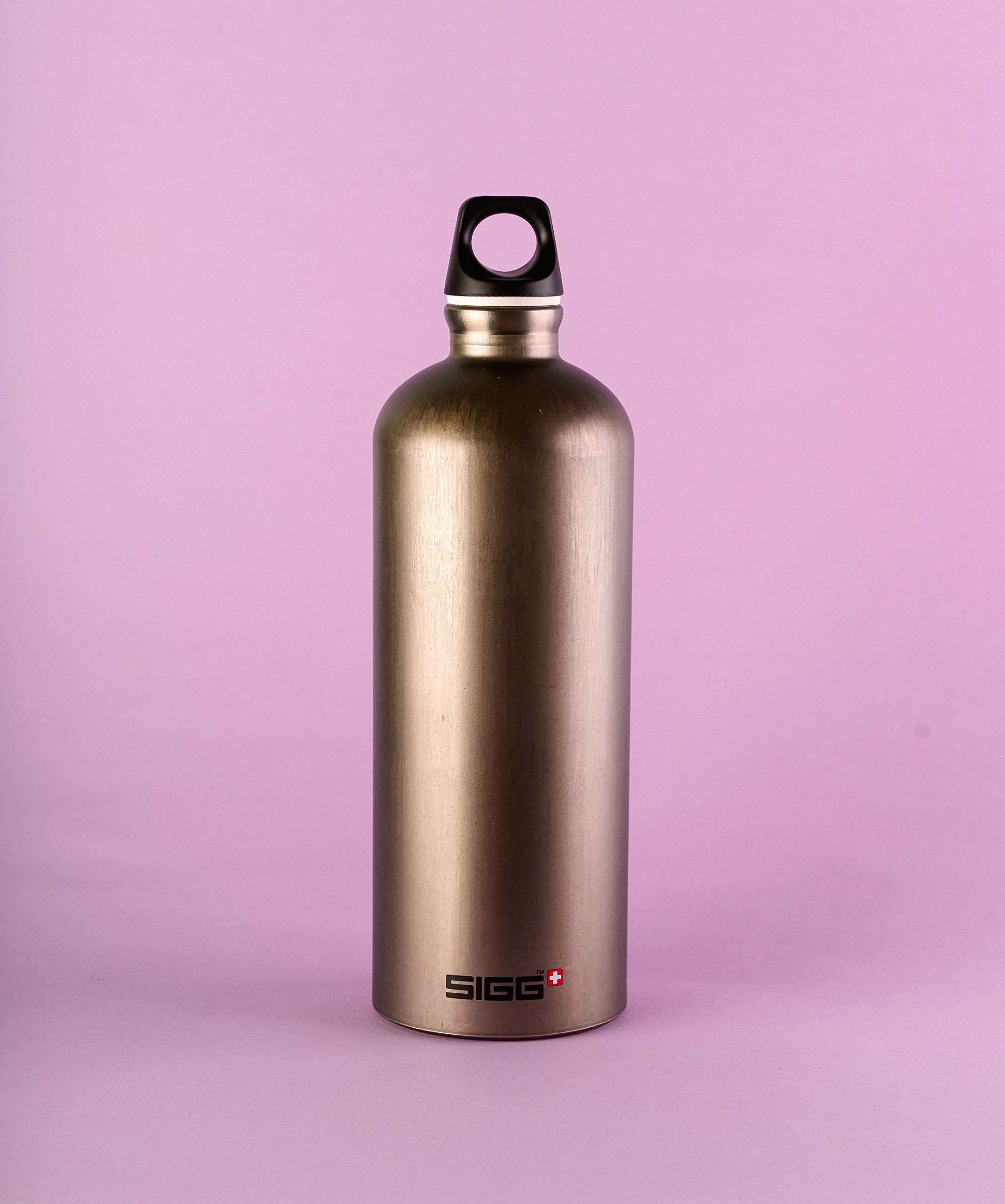 Sigg - Aluminum Water Bottle - Traveller - Climate Neutral Certified - Suitable For Carbonated Beverages - Leakproof & Lightweight - BPA Free - 0.6L / 1L/ 1.5L