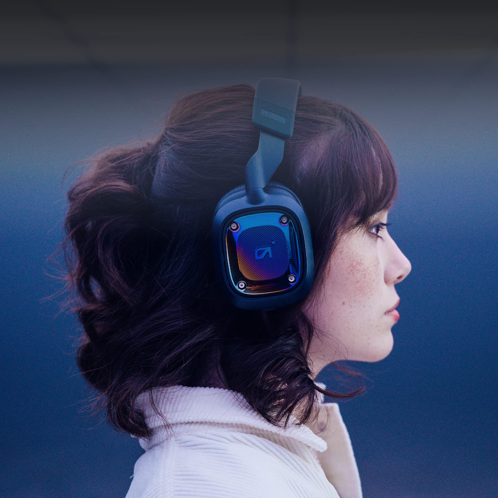 Logitech G Astro A30 LIGHTSPEED Wireless Gaming Headset, Bluetooth enabled, Dolby Atmos, Detachable Boom, 27h battery, USBC charging, for PS5, PS4, Xbox, Nintendo Switch, PC, Android - White