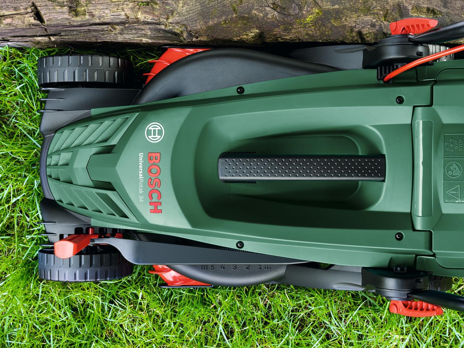 Bosch Corded Lawnmower UniversalRotak 34-410 (230 V, Cutting Width: 34 cm, 40-Litre Grass Box, with GrassCombs)