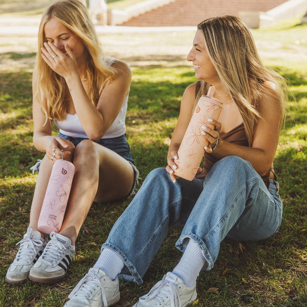 Insulated Water Bottle 700ml(24oz) with Straw, Lid, and Handle - Stainless Steel Sports Travel Gym Bottle for Men and Women (Skiing)