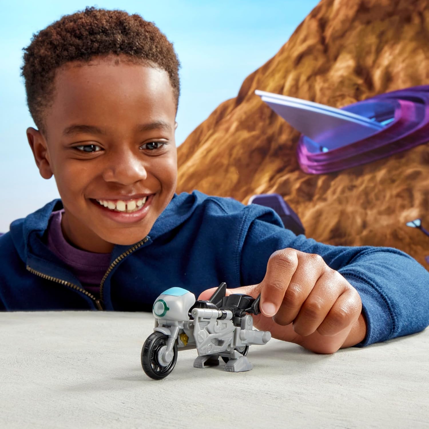 Transformers EarthSpark 1-Step Smash Changers Terran Thrash Action Figure