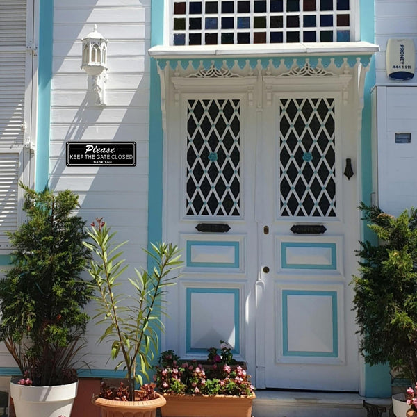 TAKULA Pre-drilled CCTV Sign - 15 * 15cm Aluminium Brushed Metal Sign - 24 HR Outdoor Waterproof, UV Resistant, Durable | Pack of 1