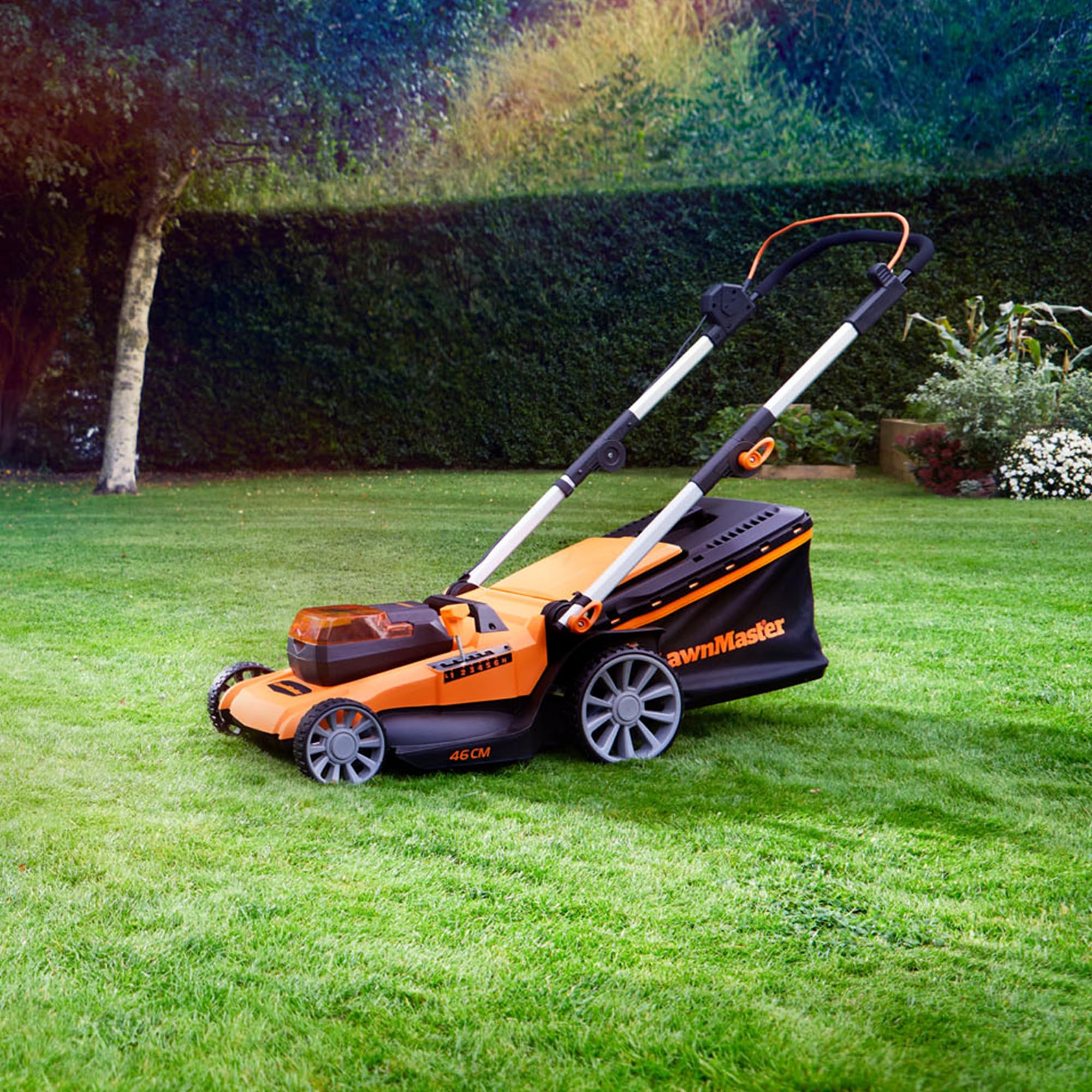 LawnMaster 48V 46cm Cordless Lawnmower with a Set of 2 MX 24V 4.0Ah Batteries, 2x Fast Chargers, Rear Roller, Grass Side Eject and Mulching Function. Battery Lawnmower for Larger Lawns.