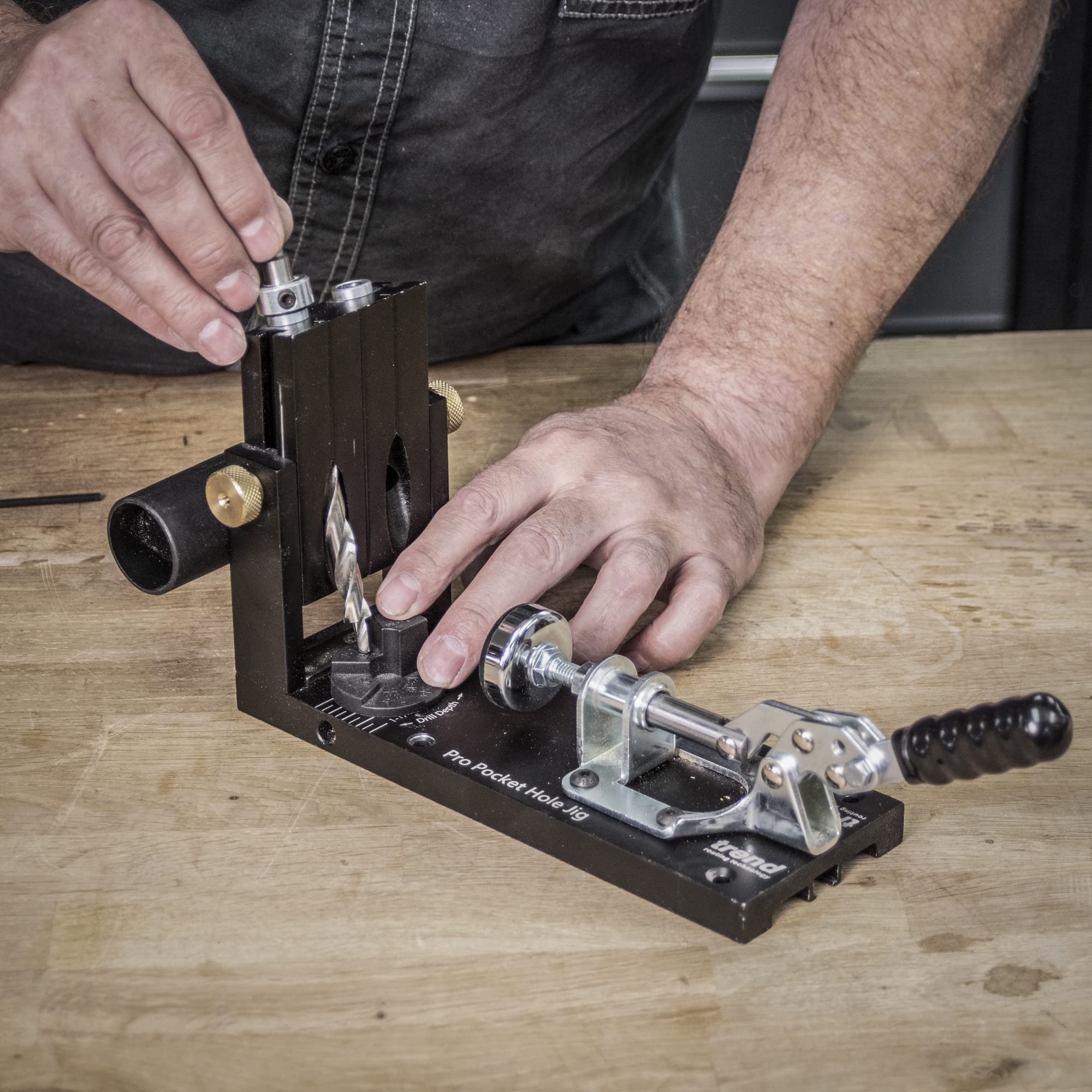 Trend Pocket Hole Jig Pro Kit with Pocket Hole Jig, Support Rods & End Stops, Face Clamp, HSS Drill Bit & Depth Collar, Square Drive Bits, 100 Screws & Storage Case, PH/JIG/AK , 12.7-38mm