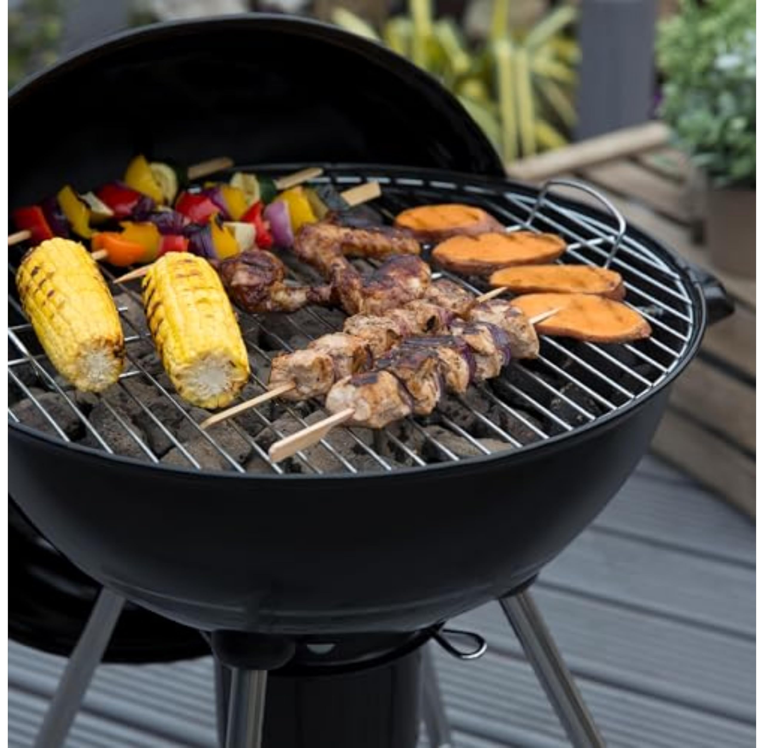 George Foreman Portable Charcoal BBQ Round Kettle 47.5 cm, Adjustable Vent, Integrated Thermometer, Charcoal Barbecue, Stand & 2 Wheels with Chrome Grill, GFKTBBQ, 60x51x90