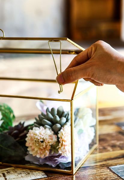 House Shape Close Glass Geometric Terrarium Tabletop Succulent Plant House Garden Planter Moss Fern Swing Lid, Flower Pot for Plants Succulent, Air