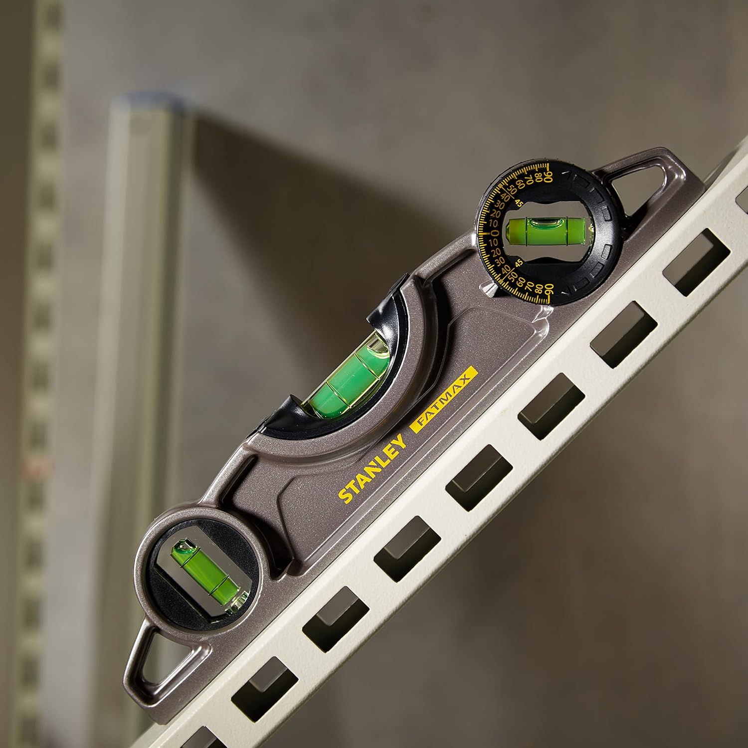 STANLEY Torpedo Level Heavy Duty Aluminium Body and Magnetic Base Including 3 Reversible Vials 0-43-609, Grey/White, 25cm